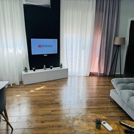 Apartamente Tirana Buitenkant foto