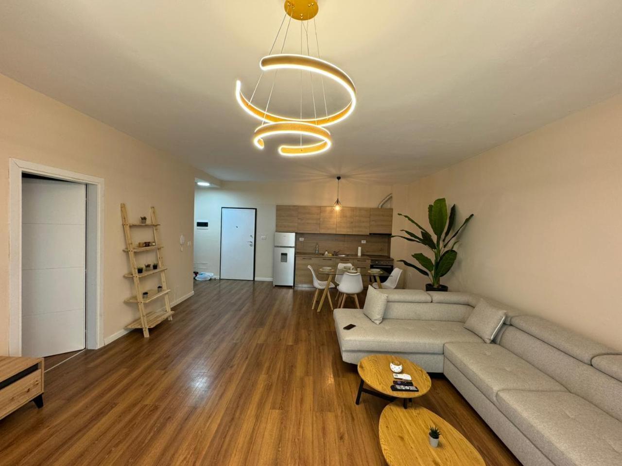 Apartamente Tirana Buitenkant foto