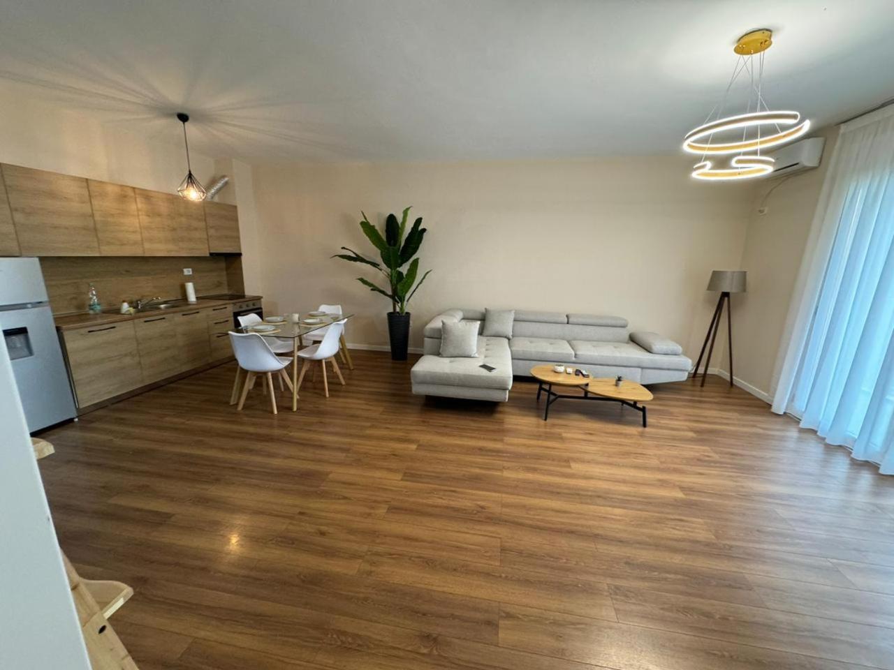 Apartamente Tirana Buitenkant foto