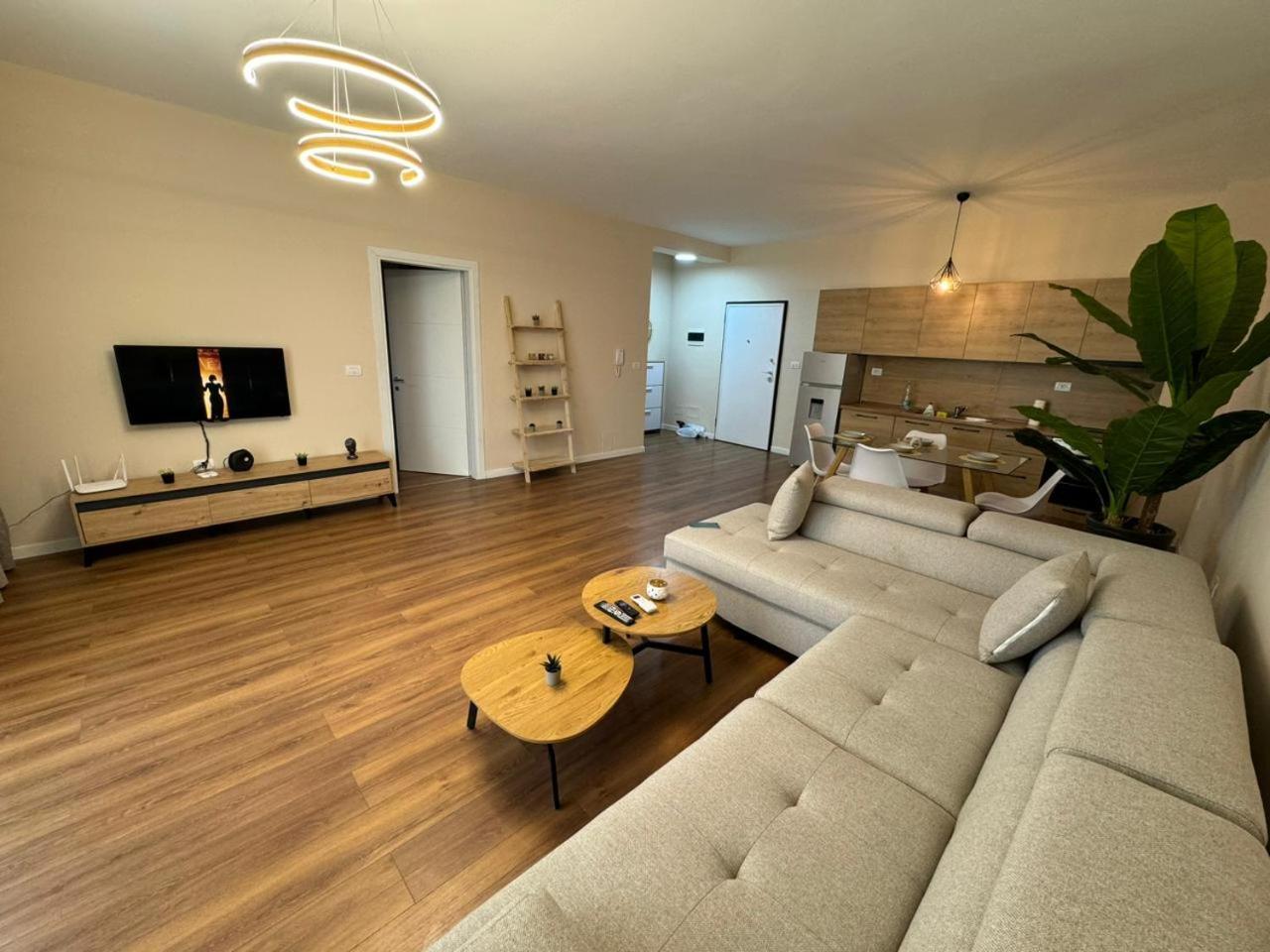 Apartamente Tirana Buitenkant foto