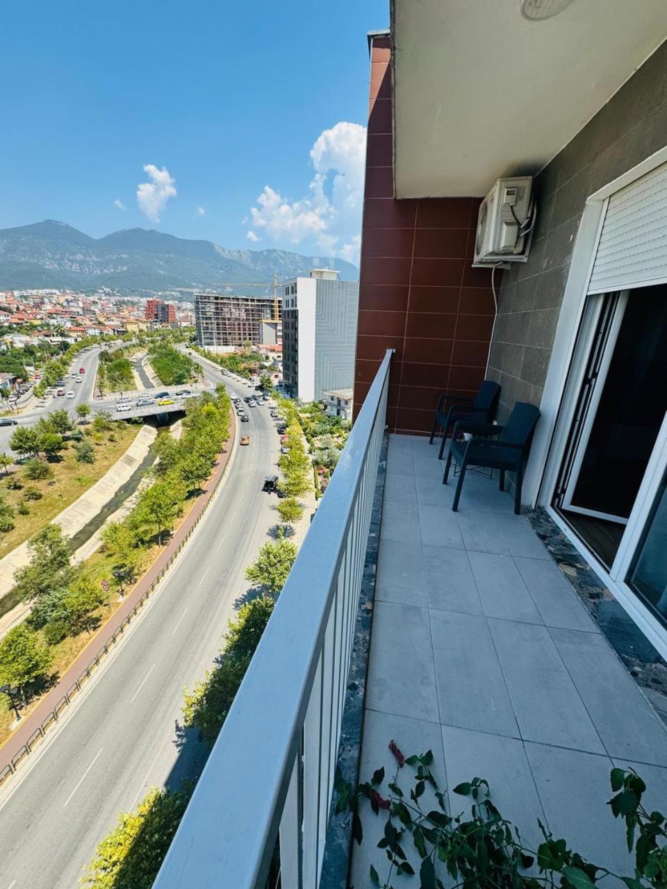 Apartamente Tirana Buitenkant foto